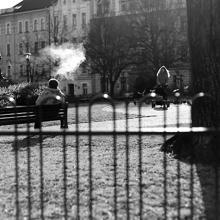 Apartment Small Sunny Park View Prag